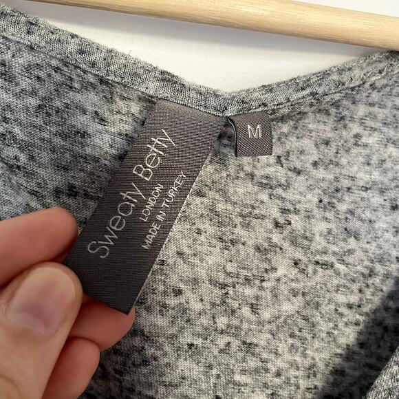 Sweaty Betty gray cropped workout tank top twist front women's M linen blend - Picture 3 of 6